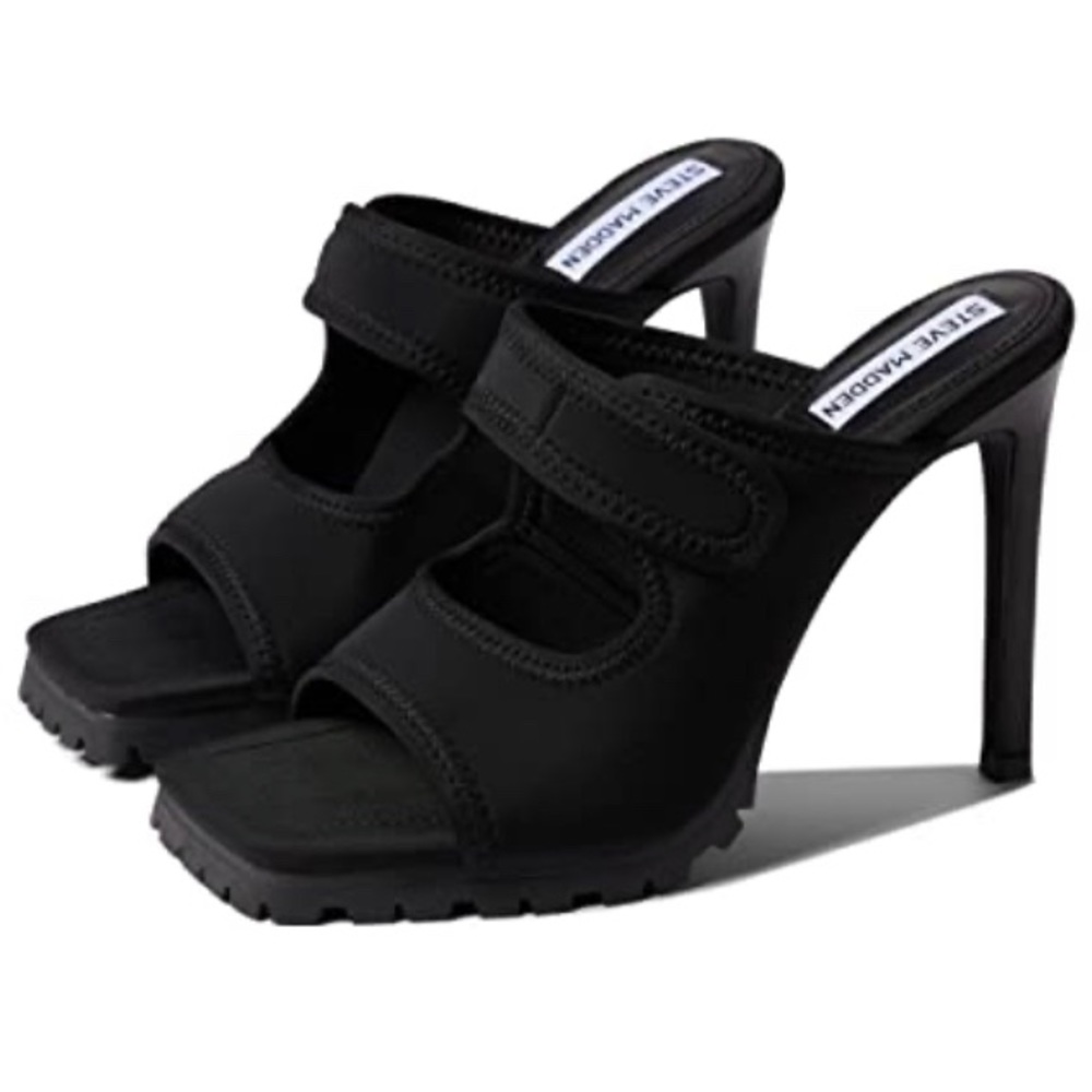 Steve Madden Voided Heeled Sandal. Black Size 7M